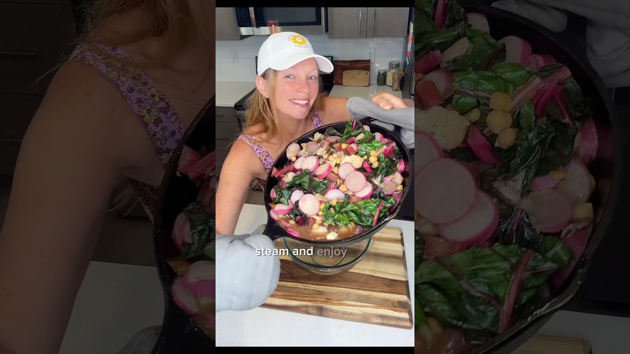 Swiss Chard and Chickpeas 🥬 https://smartyplantsrecipes.com/swiss-chard-chickpeas/  #healthymeal
