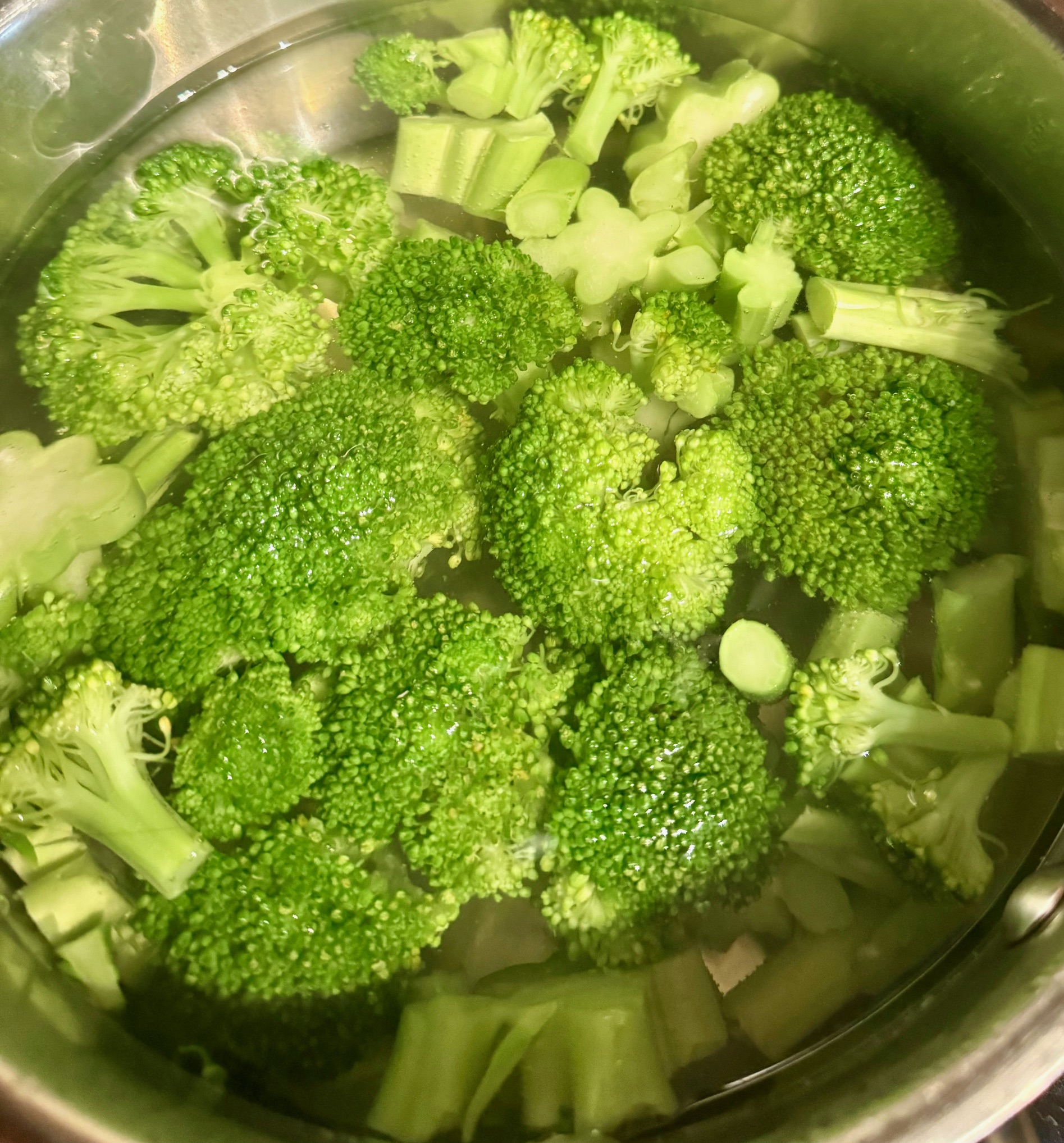 Boiling vegetable.