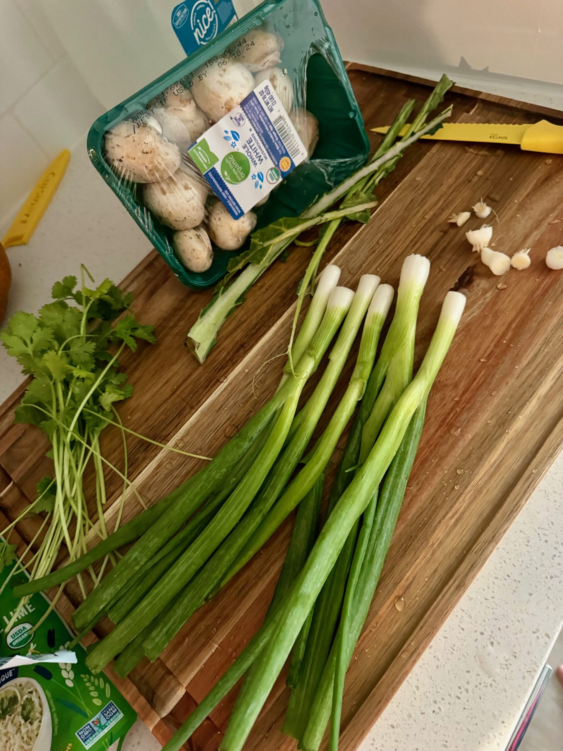 Green onions, cilantro and mushrooms.