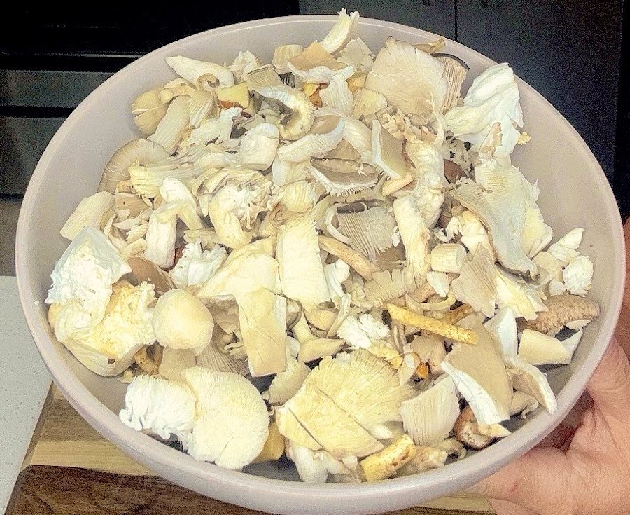 mixed mushrooms in bowl